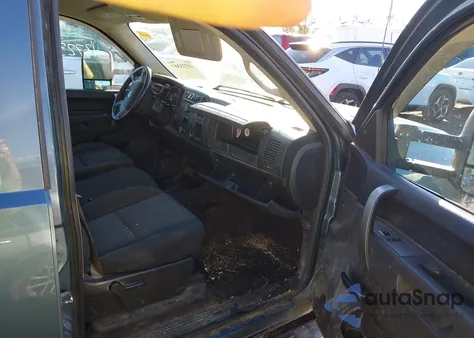 2011 Chevrolet Silverado 1500 Lt z USA, uszkodzony, nr VIN 3GCPKSE3XBG406518